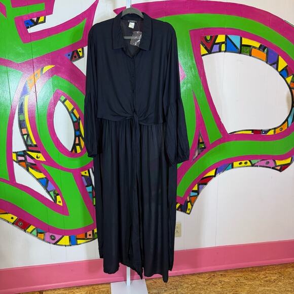 NWT Venus, Elegant Black Long Tail Shirt with tie in the front. Size 22 - Picture 1 of 7